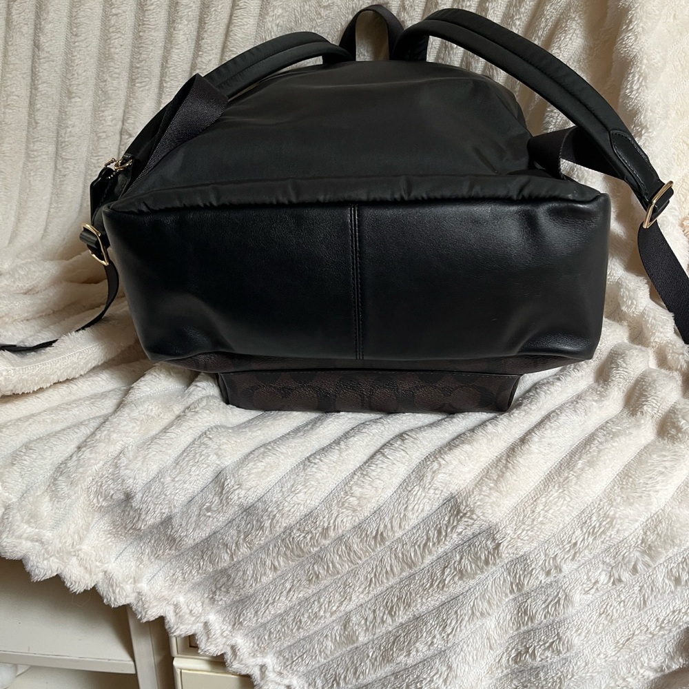 Coach Men's Brown Signature Backpack - Picture 9 of 16